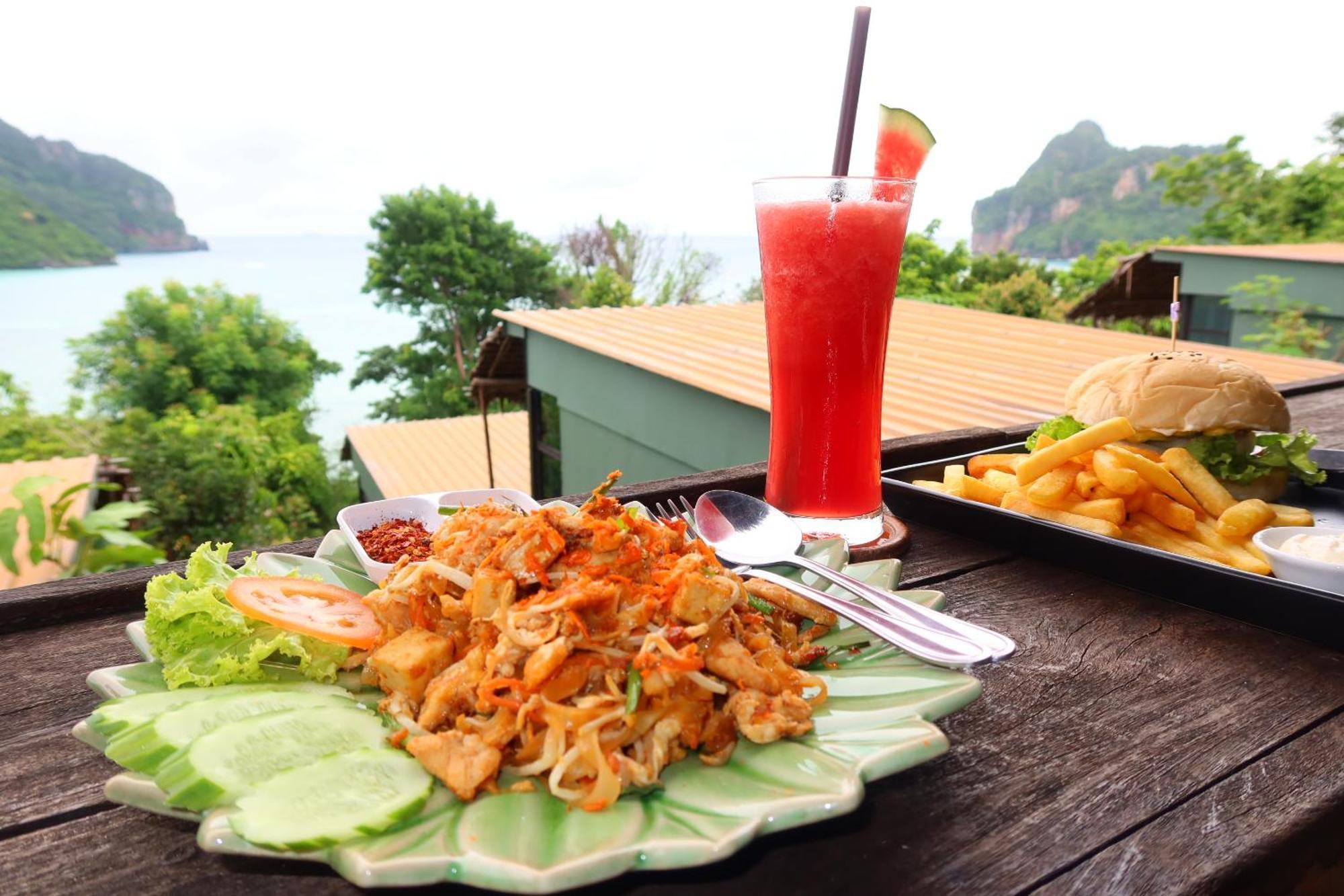 Phi Phi Sea Sky Resort Экстерьер фото