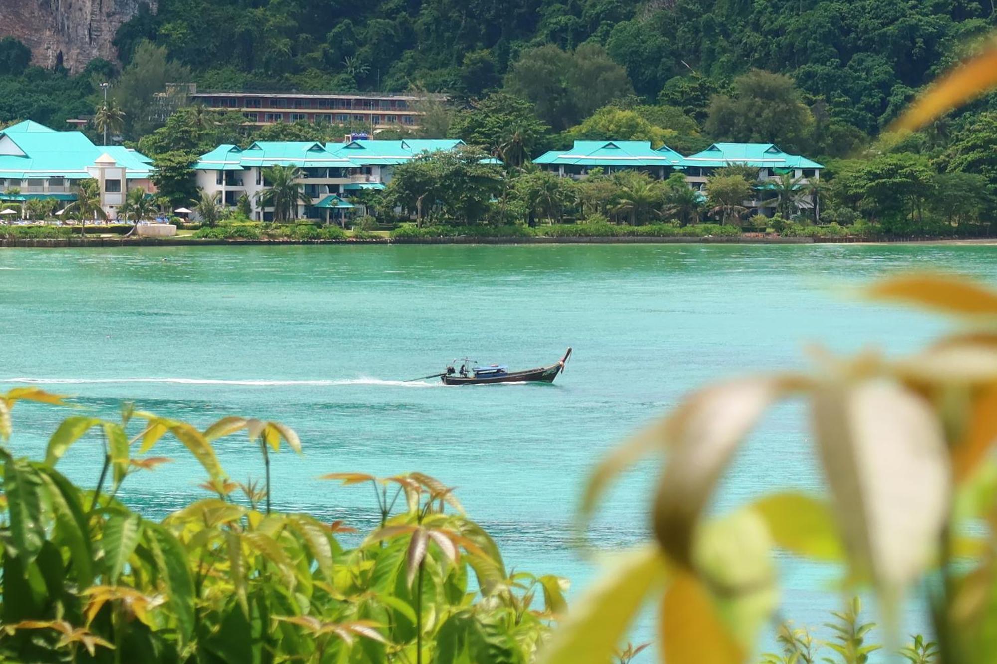 Phi Phi Sea Sky Resort Экстерьер фото