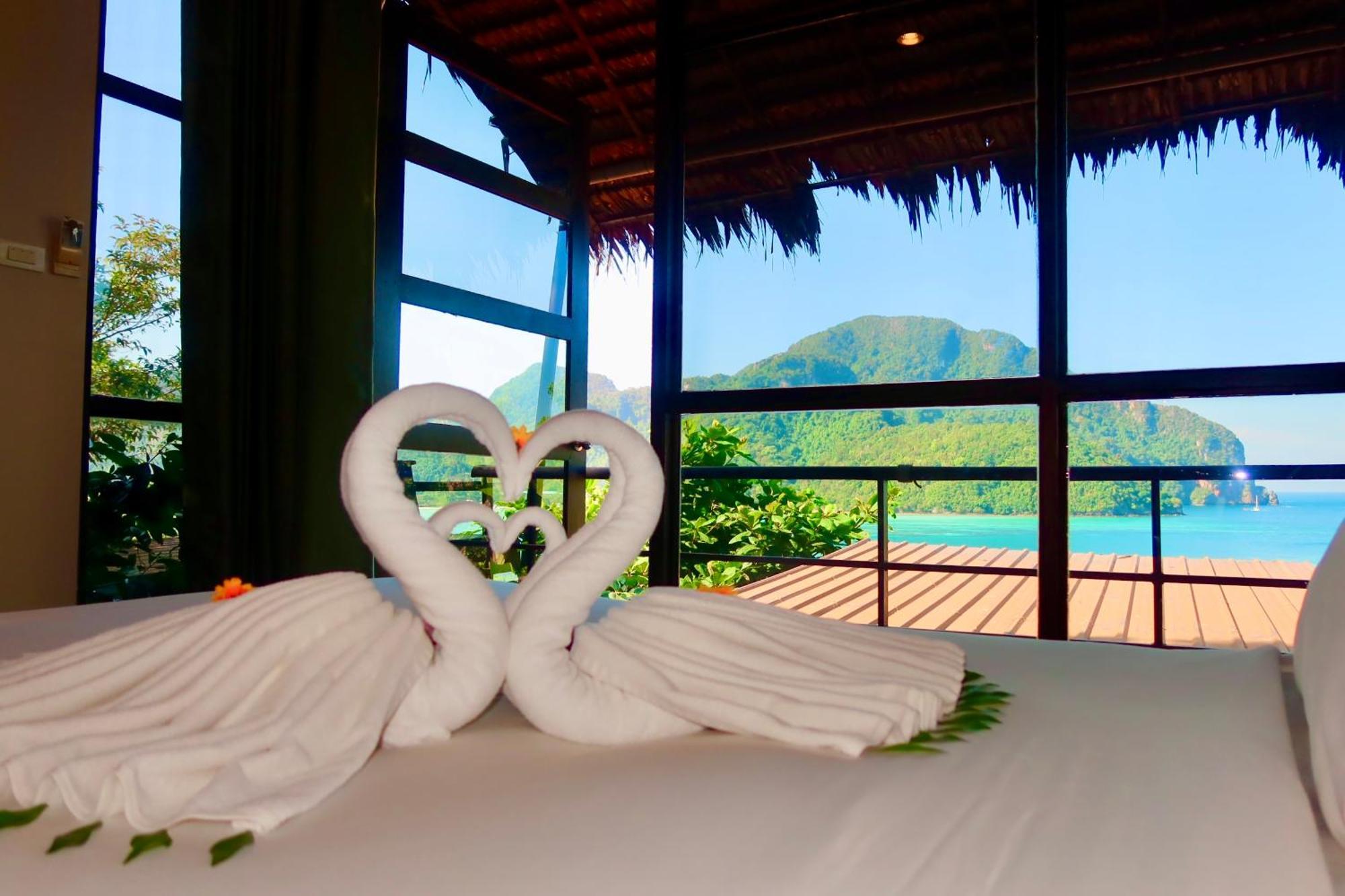 Phi Phi Sea Sky Resort Экстерьер фото