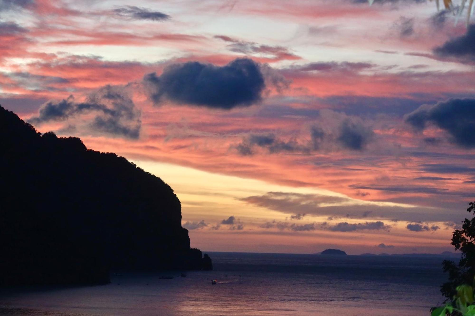Phi Phi Sea Sky Resort Экстерьер фото