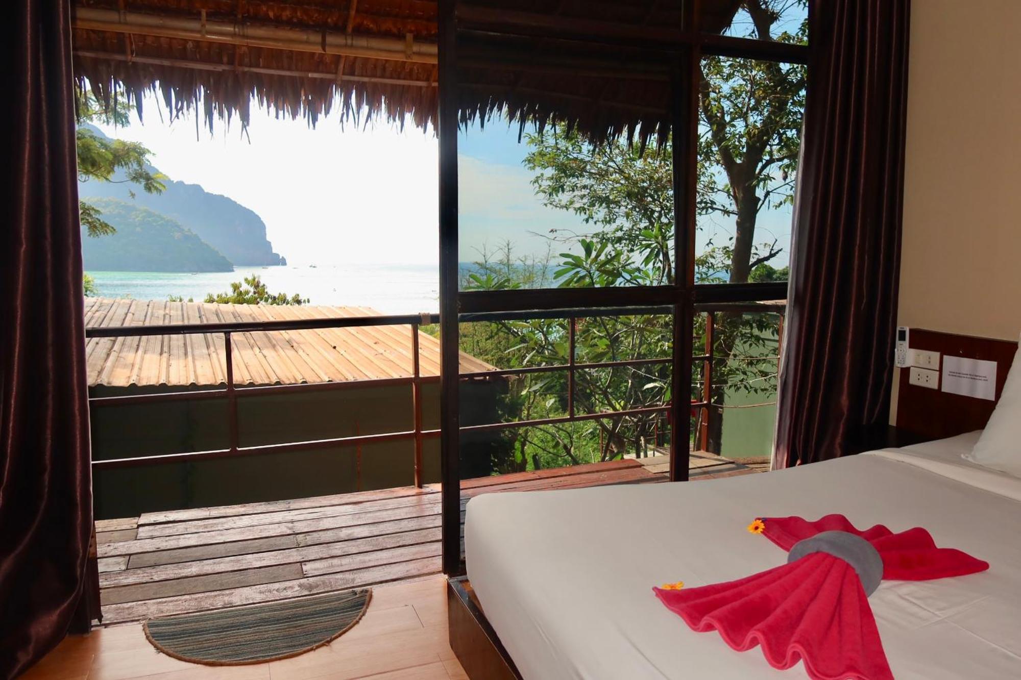 Phi Phi Sea Sky Resort Экстерьер фото