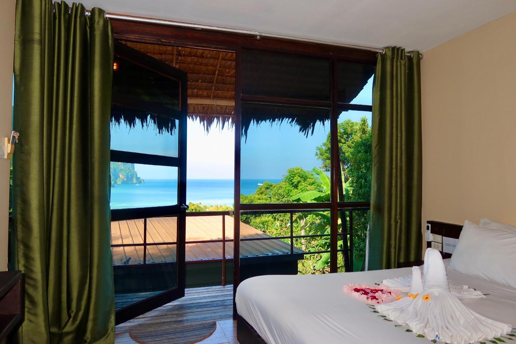 Phi Phi Sea Sky Resort Экстерьер фото